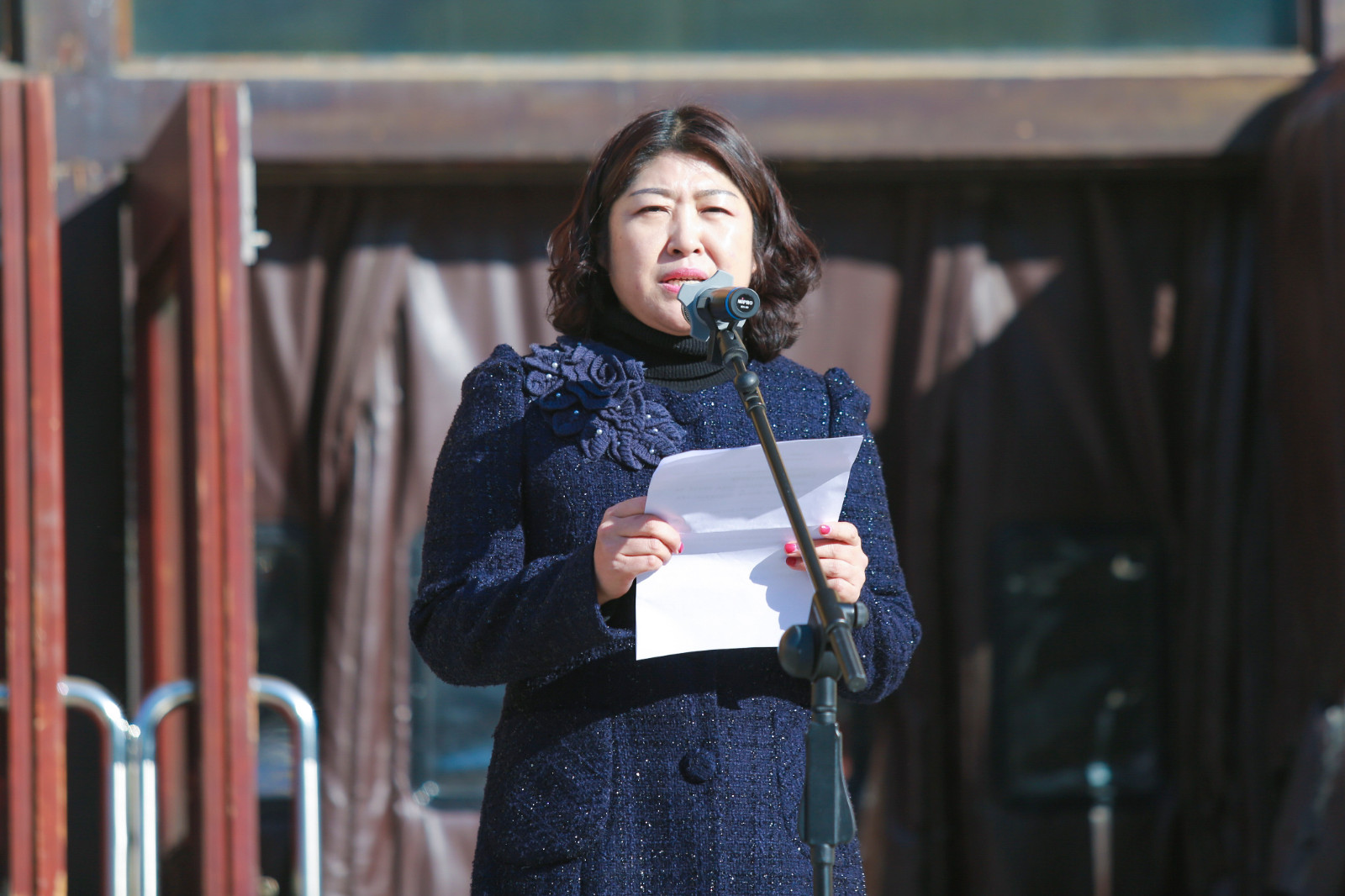 6张晓娟副校长主持仪式.jpg